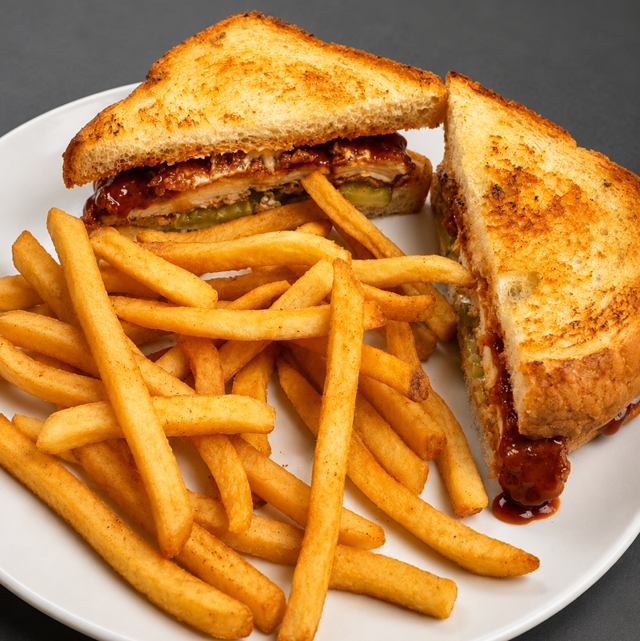 Chicken Sandwich (Blackened or Fried).